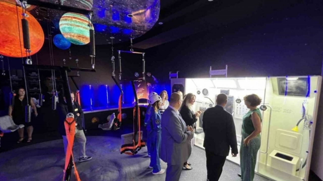 KidZania İstanbul, uzay meraklısı çocukları Astronot Eğitim Merkezi’nde ağırlıyor