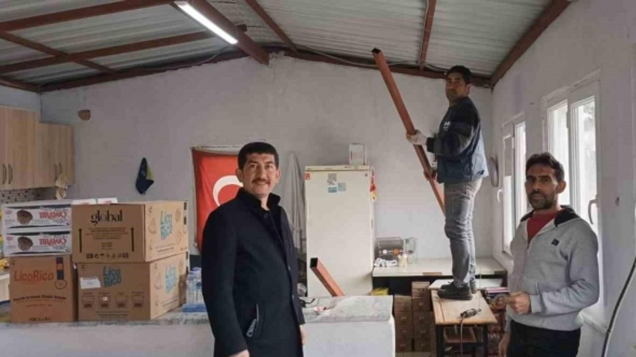 Köyceğiz’de okulların bakım ve onarım çalışmaları yapılıyor