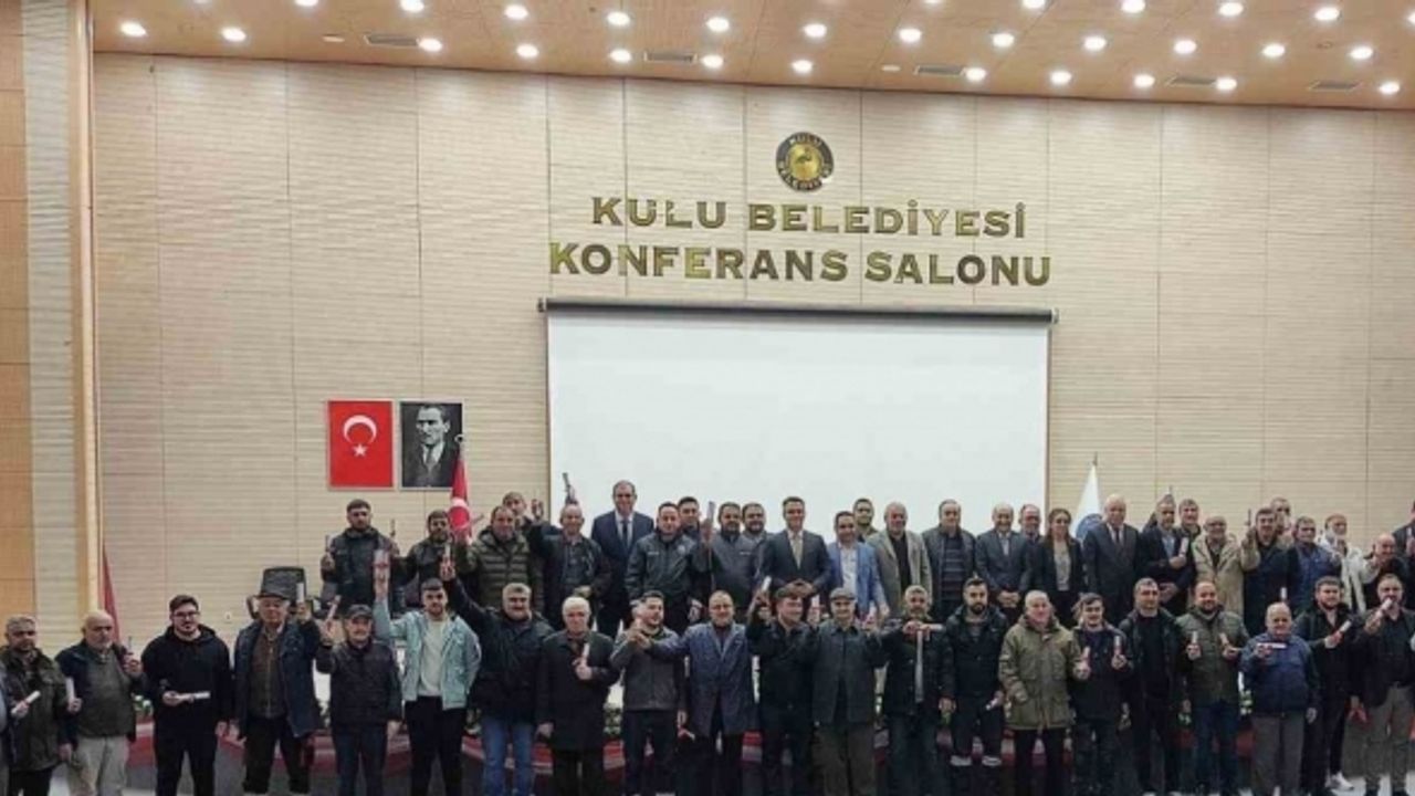 Kulu’da 90 esnaf 22 yıl sonra tapularına kavuştu