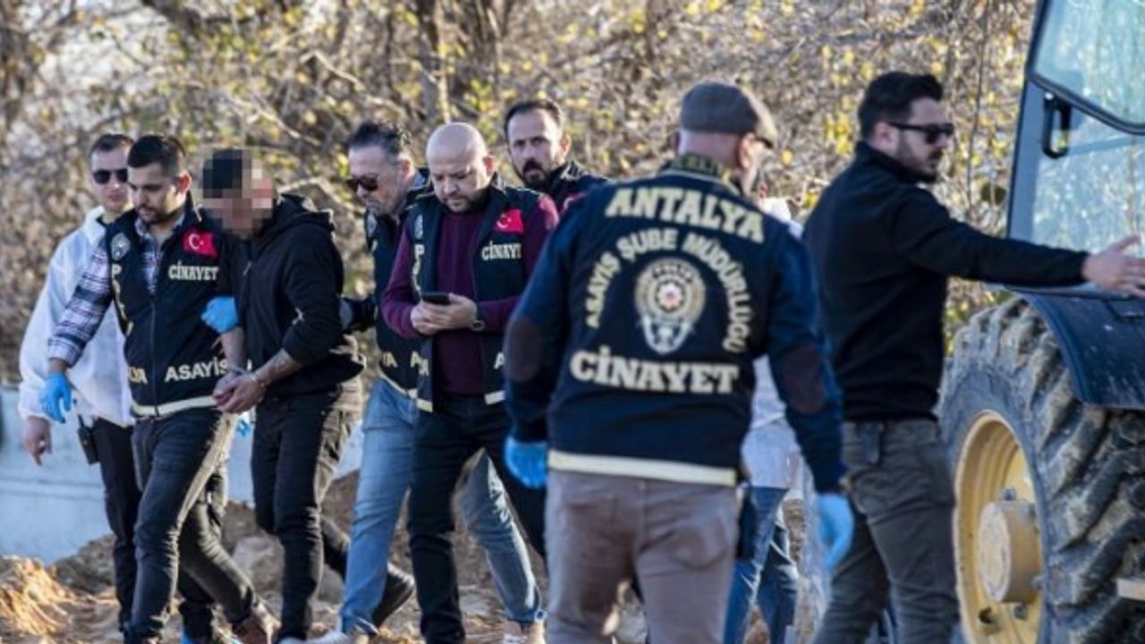 Kurye ve baldız katilinin cinayetten sonra Ali Diken’in telefonlarını satarak, maaşını bankamatikten çektiği tespit edildi