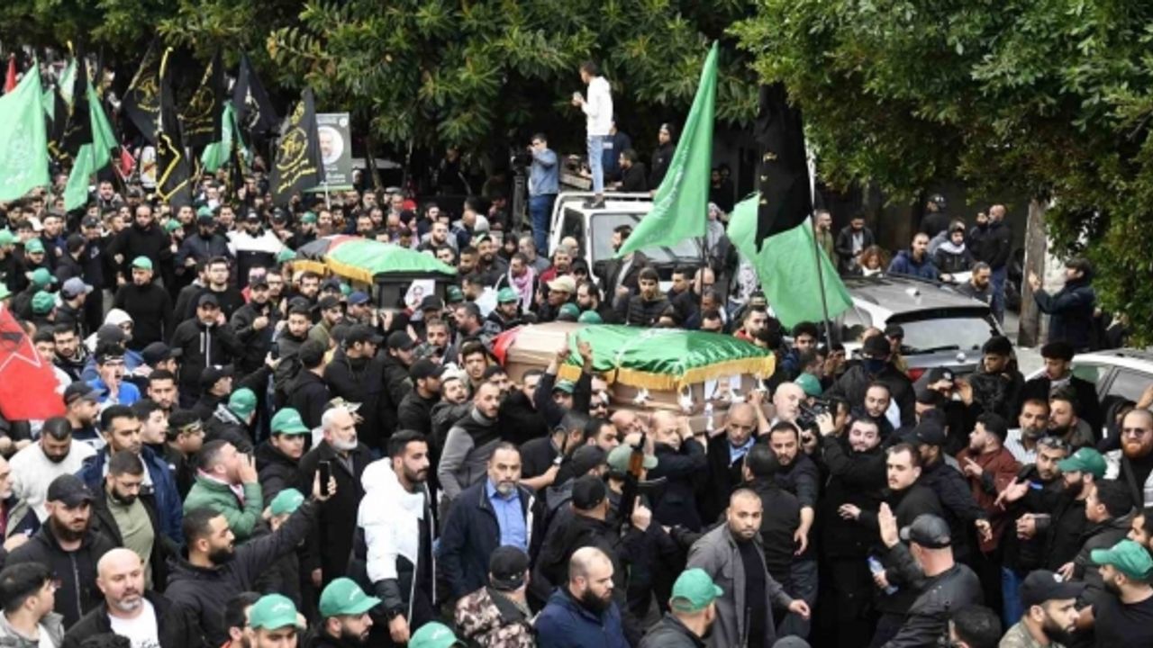 Lübnan’da öldürülen Hamas Siyasi Büro Başkan Yardımcısı El Aruri toprağa verildi