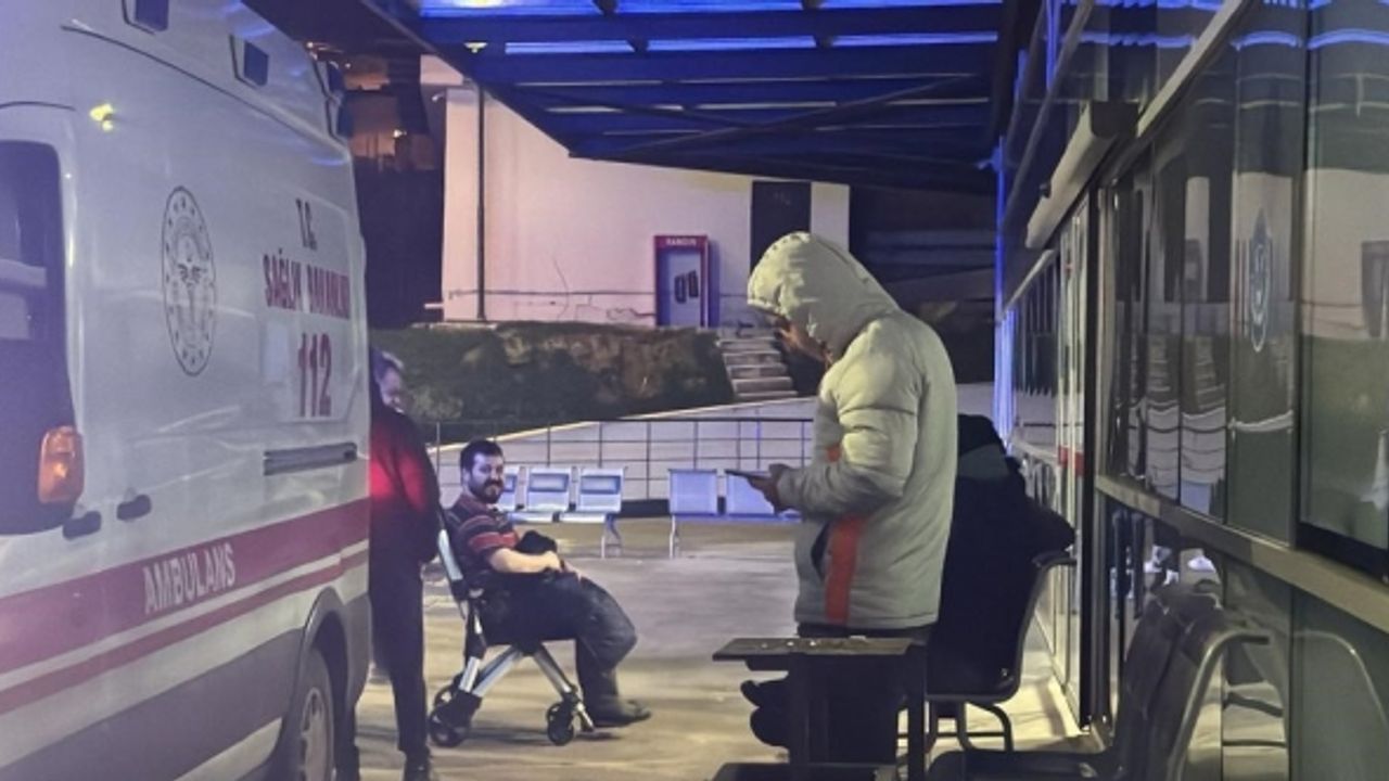 Maden ocağında mahsur kalan işçiler 11 saat sonra kurtarıldı