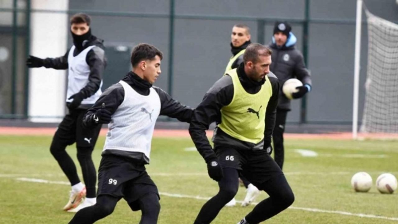 Manisa FK’da Tuzlaspor maçı hazırlıkları devam ediyor