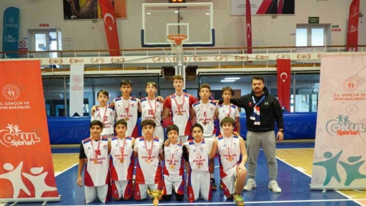 Manisa Okul Sporları Yıldızlar Basketbol İl Birinciliği müsabakaları sona erdi