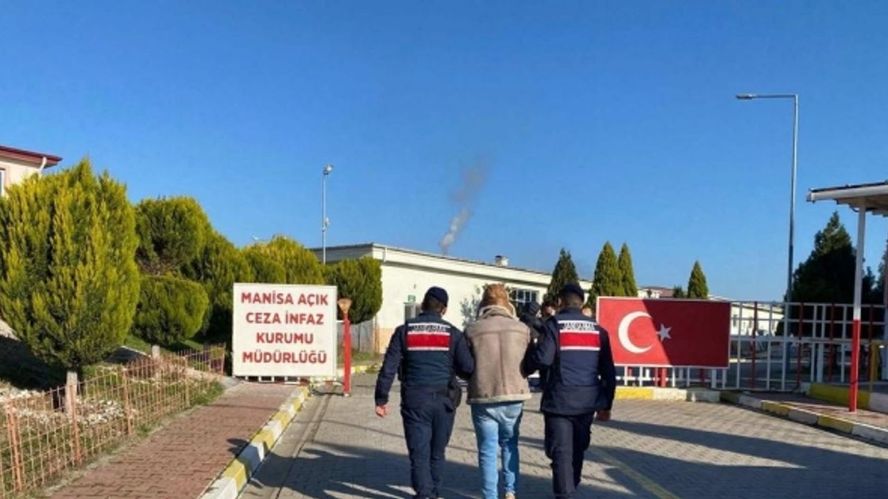 Manisa’da 7 ayrı suçtan aranan şahıs jandarmadan kaçamadı