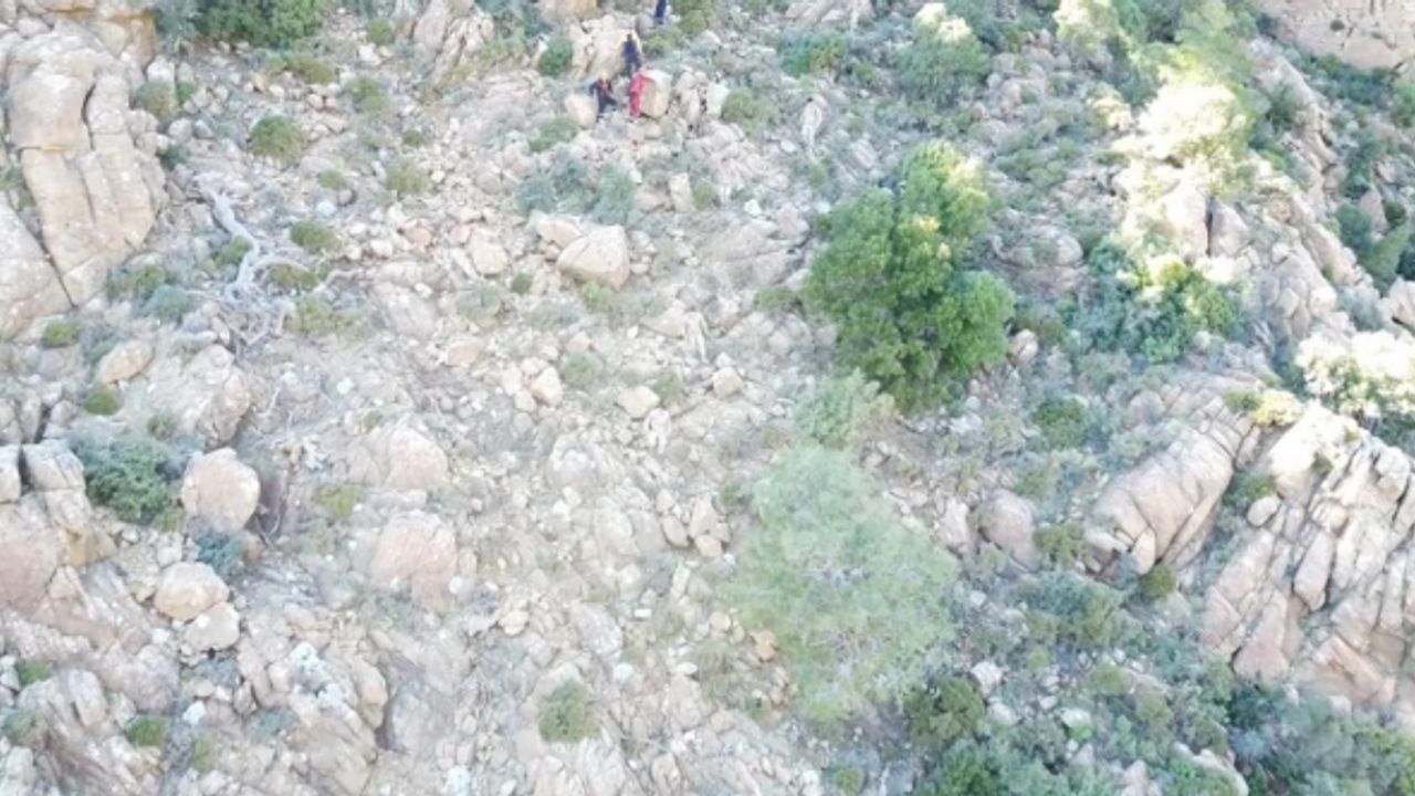 Marmaris’te çıntar toplarken dağda kaybolan adamdan bir iz bulundu
