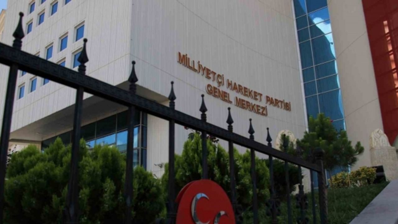 MHP 2 il ve 53 ilçe belediye başkan adayını daha açıkladı