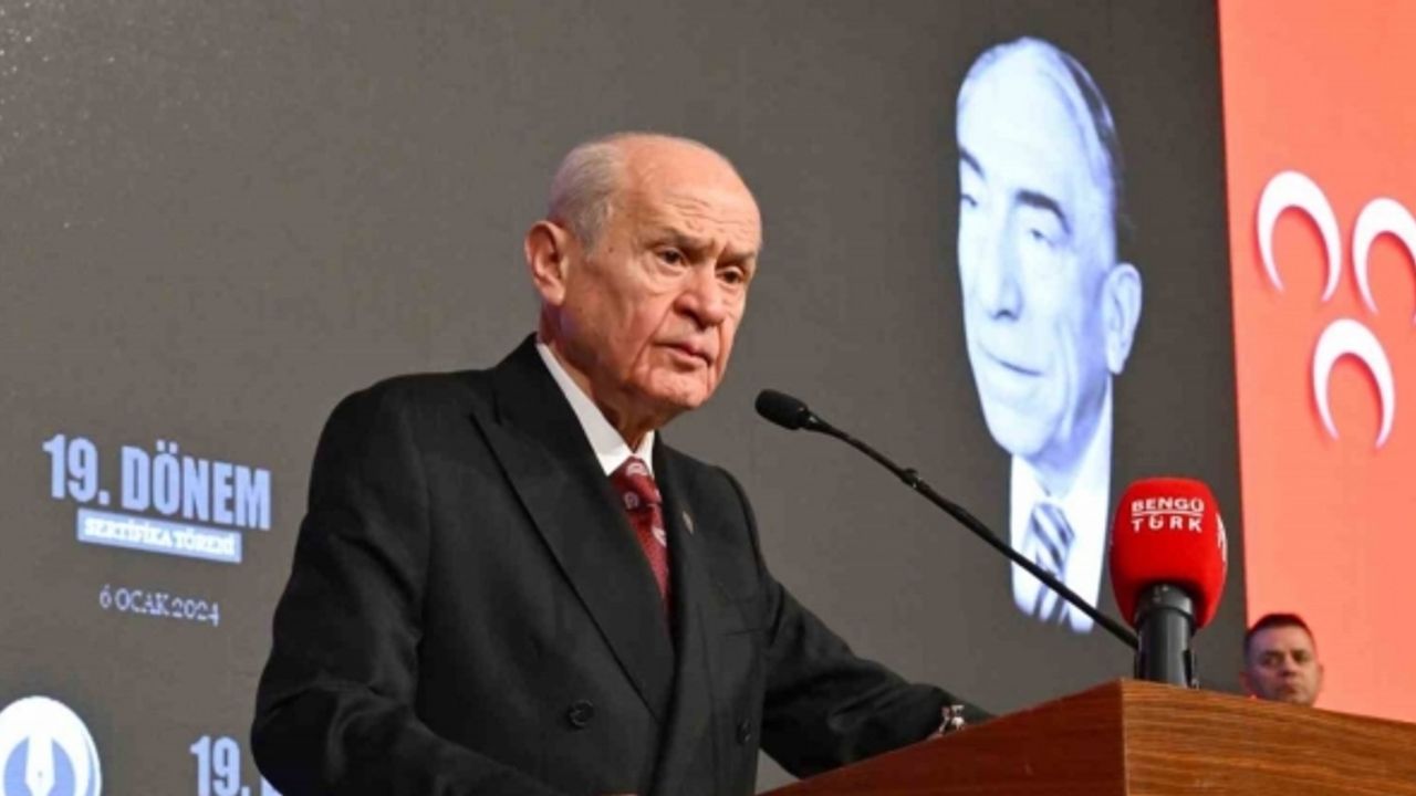 MHP lideri Bahçeli: "(Yargıtay’ın Can Atalay kararı) Yargıtay 3.Ceza Dairesi’nin şerefli hakimlerini yürekten kutluyor ve aldıkları kararı destekliyoruz"