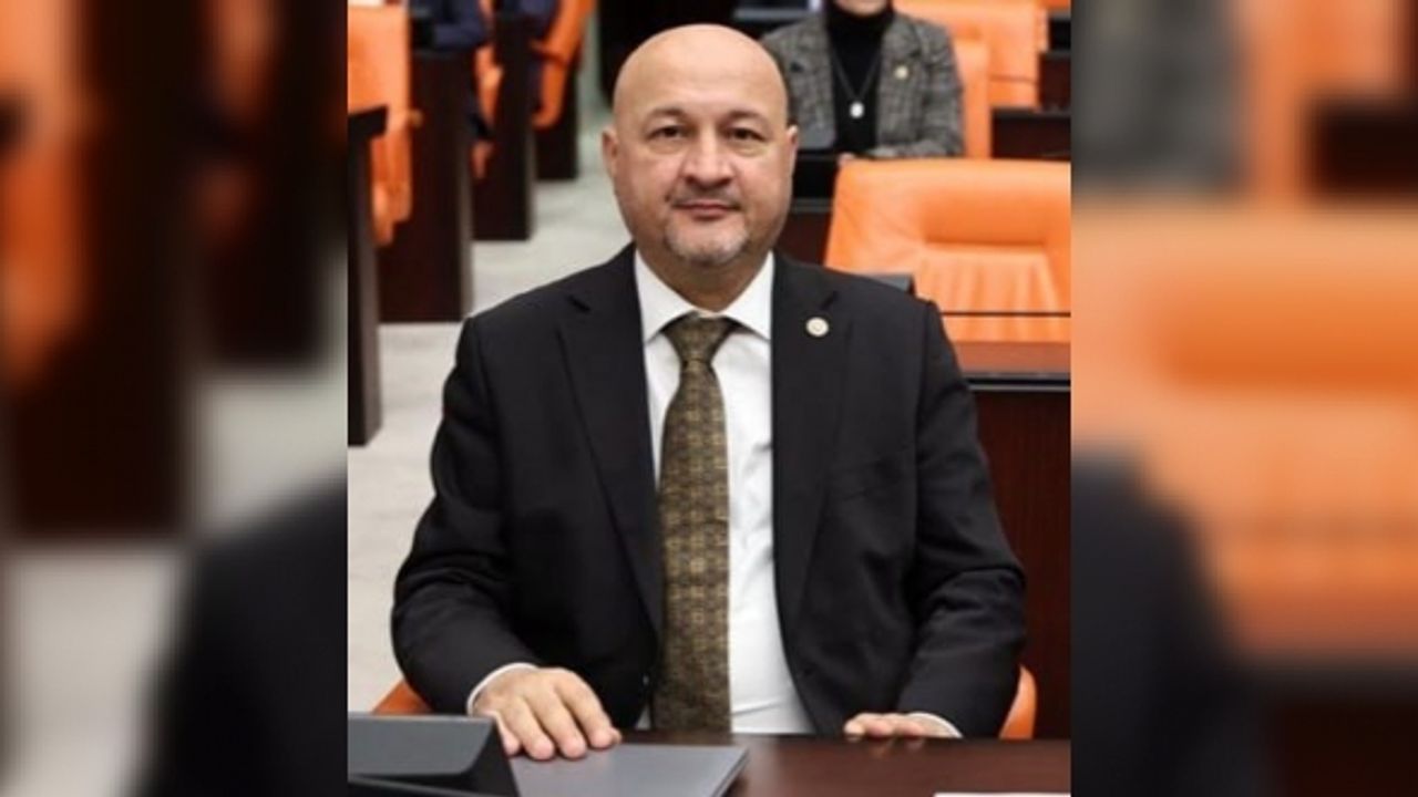 Milletvekili Kurt: “Adıyaman’da konutlar yükseliyor, yardımlar ulaştırılıyor”