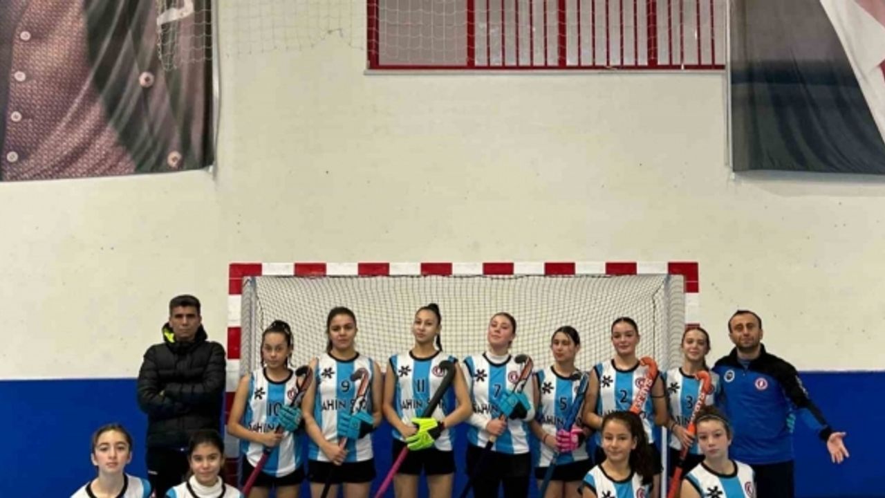 Muğla İl Karması U16 Kızlar Hokey’de galip geldi