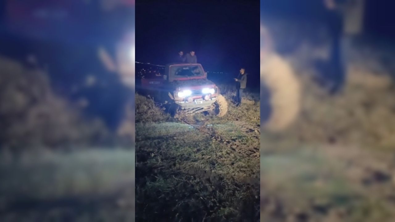 Off-road yaparken lastiği koptu, farkında olmadan kilometrelerce yol gitti