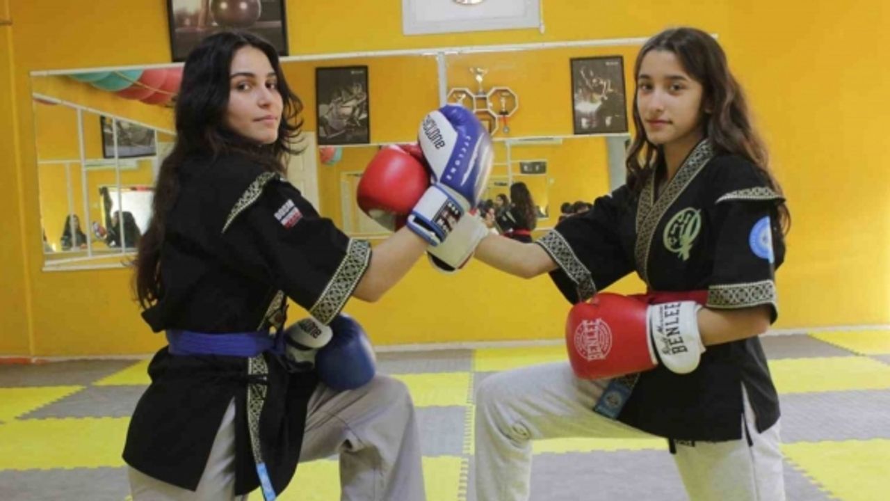 Ön yargıyı yıkan genç sporcular, ‘Kızlar yapamaz’ diyenlerin lafını hiçe sayarak dünya şampiyonu oldular