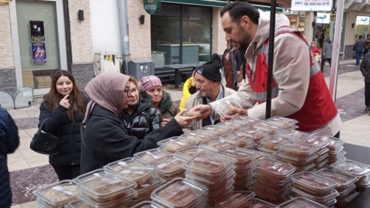Ordu’da 5 bin kişiye irmik helvası dağıtıldı
