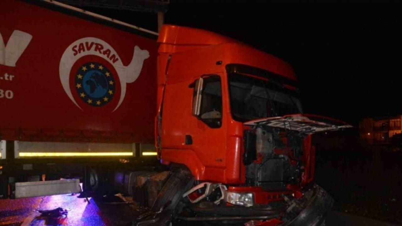 Ordu’da buzlanma kazaya neden oldu, sahil yolu 2 saat ulaşıma kapandı