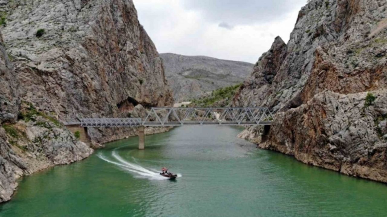 Ortadoğu’nun en uzun akarsuyu Fırat Nehri 3 ülkeye hayat veriyor