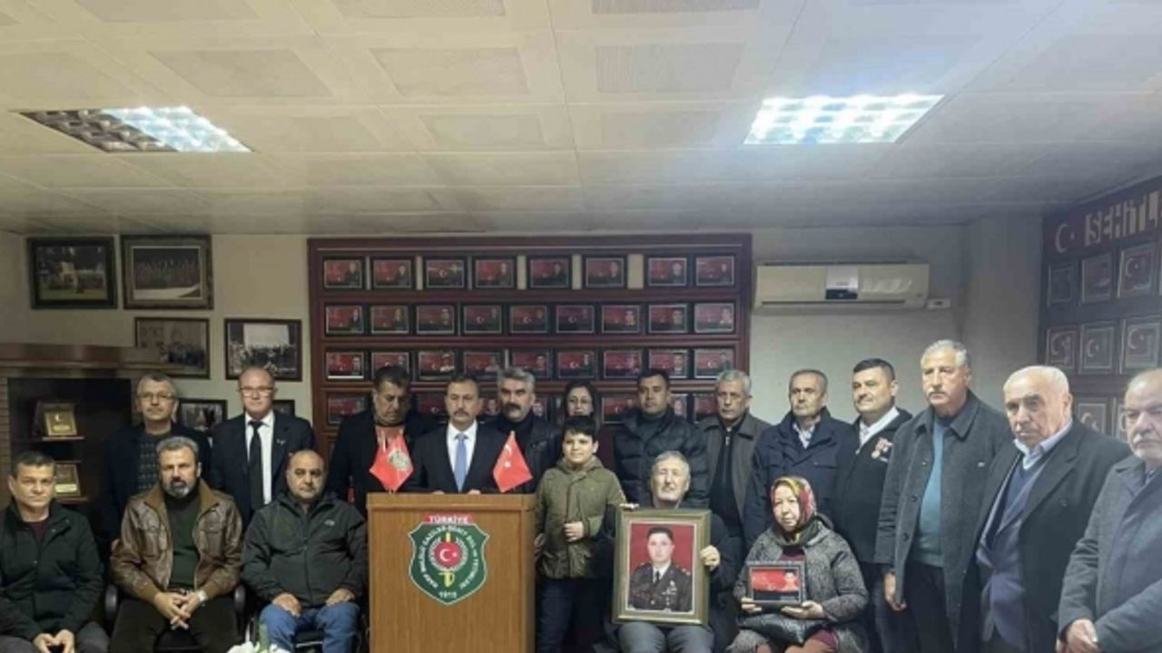 Osmaniye’de şehit aileleri ve gaziler, terörü lanetledi