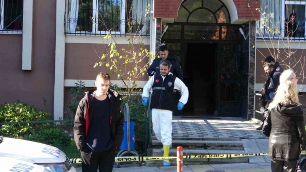 Pendik’te sitede çıkan yangında 83 yaşındaki kadın hayatını kaybetti