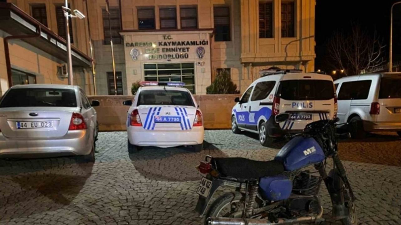 Polis motosiklet hırsızını 50 saatlik kamera kaydını inceleyerek buldu
