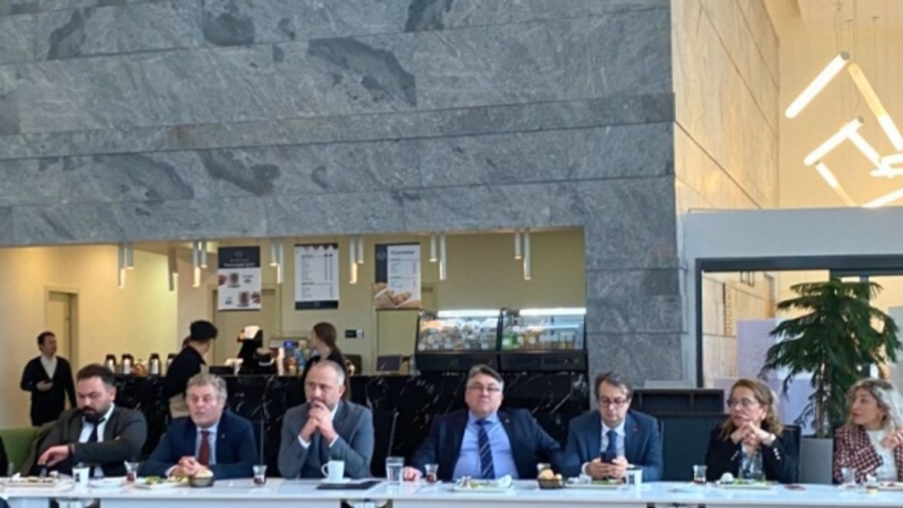 Rektör Özölçer’in katılımıyla “The New Horizon Zonguldak Toplantısı” gerçekleştirildi