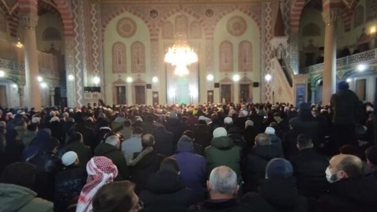 Reşadiye Camii’nde yeni yılın ilk sabah namazı buluşması