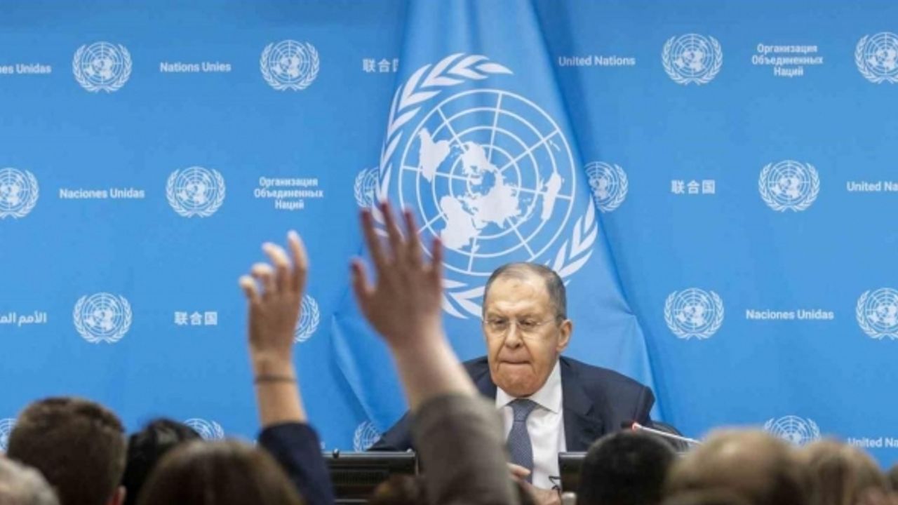 Rusya Dışişleri Bakanı Lavrov: “Uçak kazasıyla ilgili BM Güvenlik Konseyi’nden acil toplantı talep ettik”
