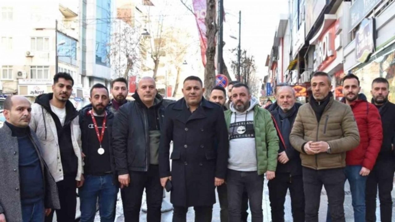 Sadıkoğlu: “Dönüşüme değil, zamansız ve plansız yıkıma karşıyız”