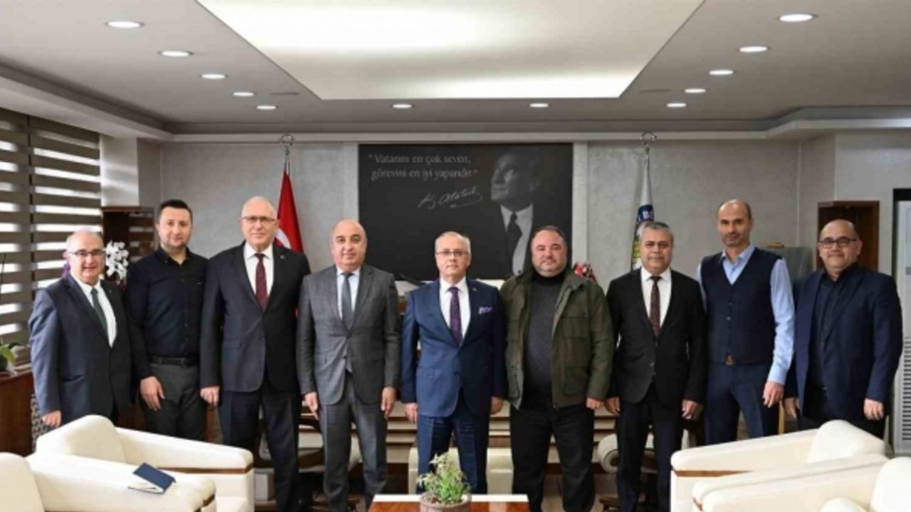 Salihli Belediyesi’nde en düşük işçi ücreti 25 bin lira oldu