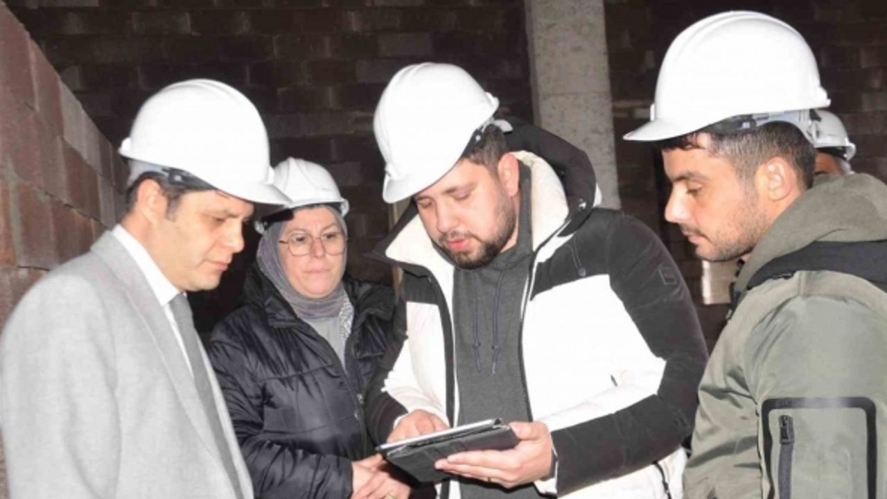 Sandıklı’da Hükümet Konağı binası inşaatı devam ediyor