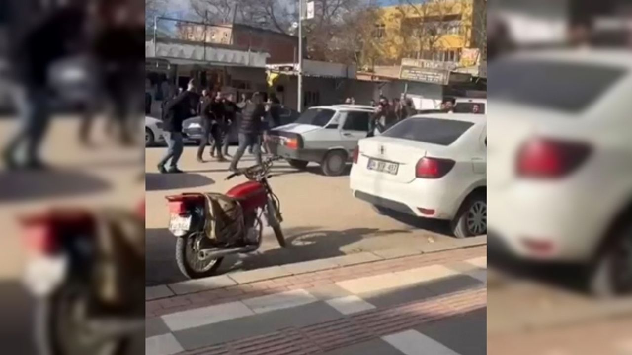 Şanlıurfa’da kavga eden 2 grubu polis havaya ateş açarak ayırdı
