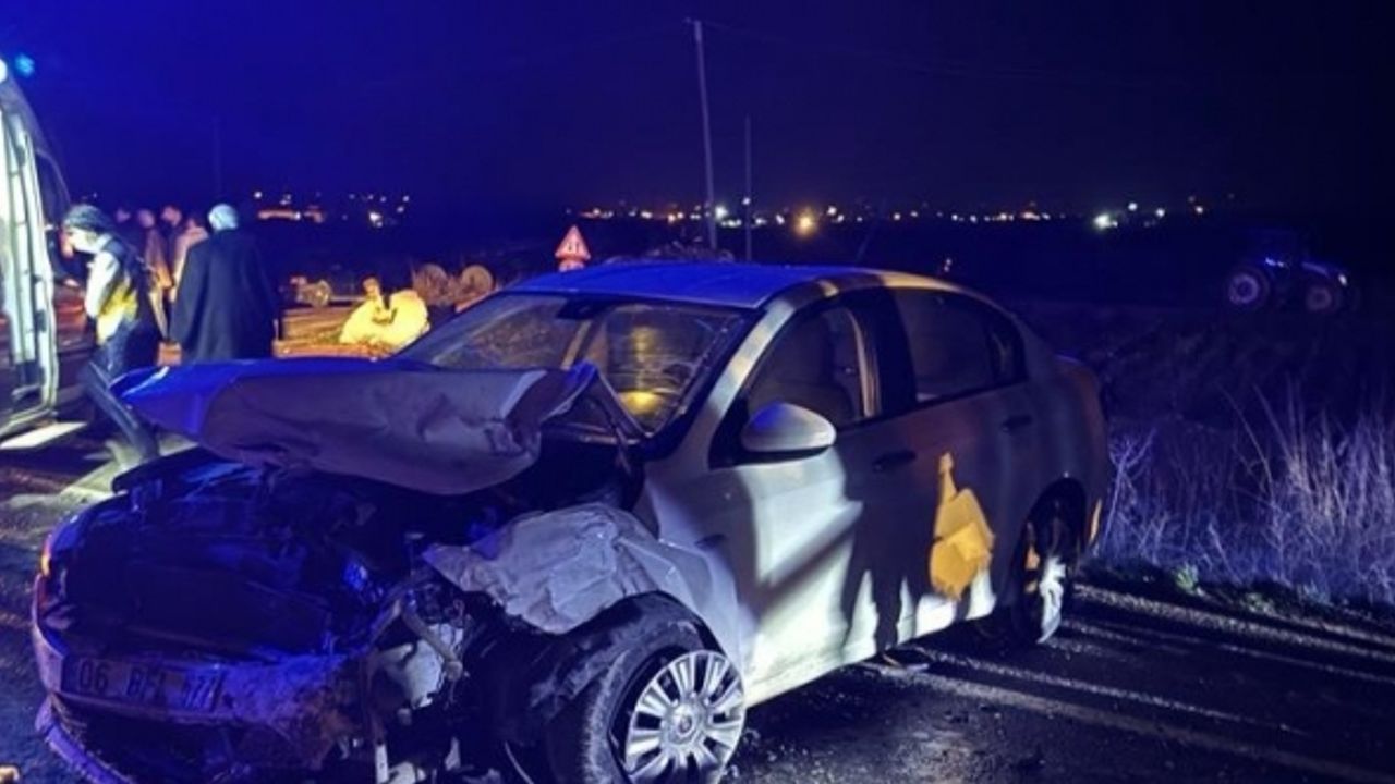 Şanlıurfa’da üç aracın karıştığı kazada 7 kişi yaralandı