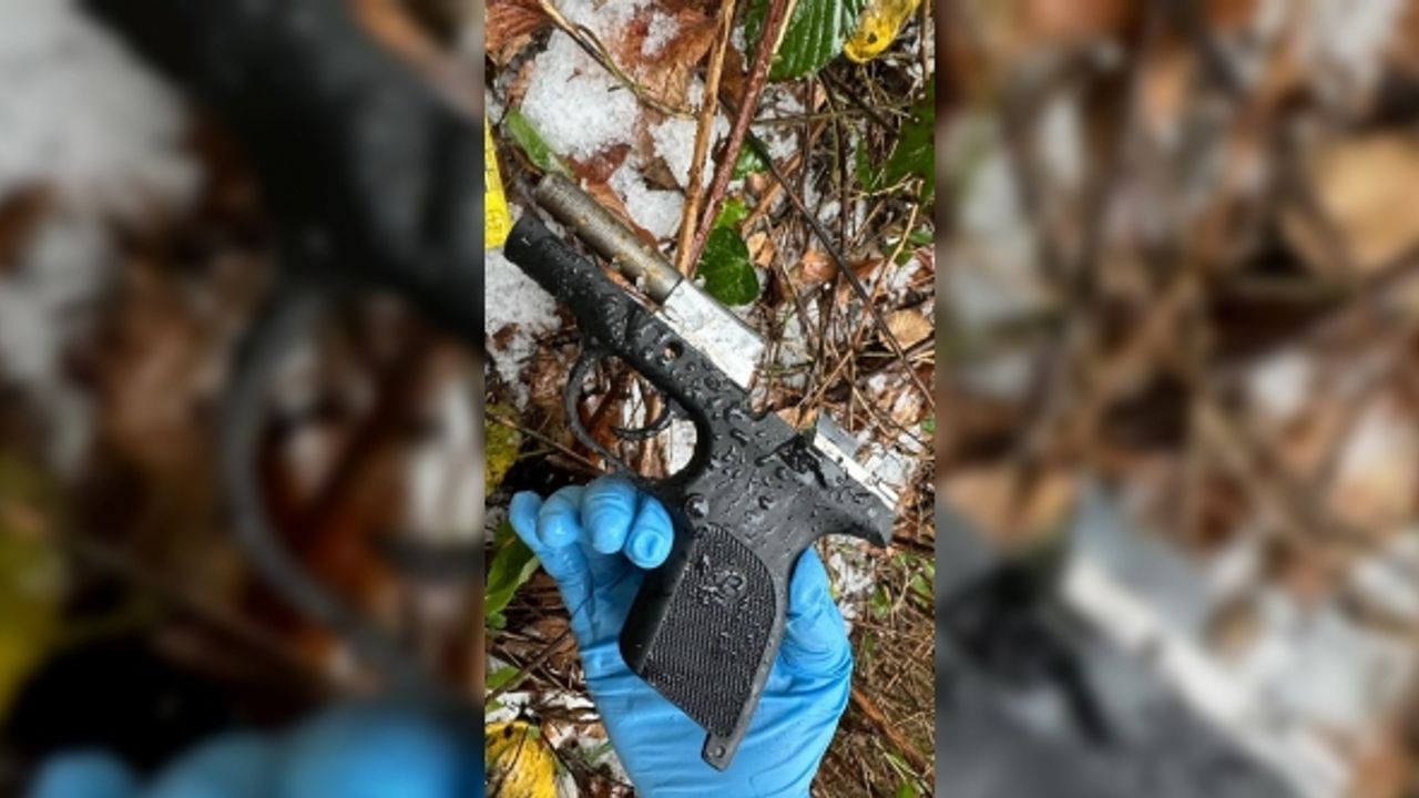 Santa Maria Kilisesi saldırısında kullanılan silah parçalarından bir kısmı ormanlık alanda bulundu