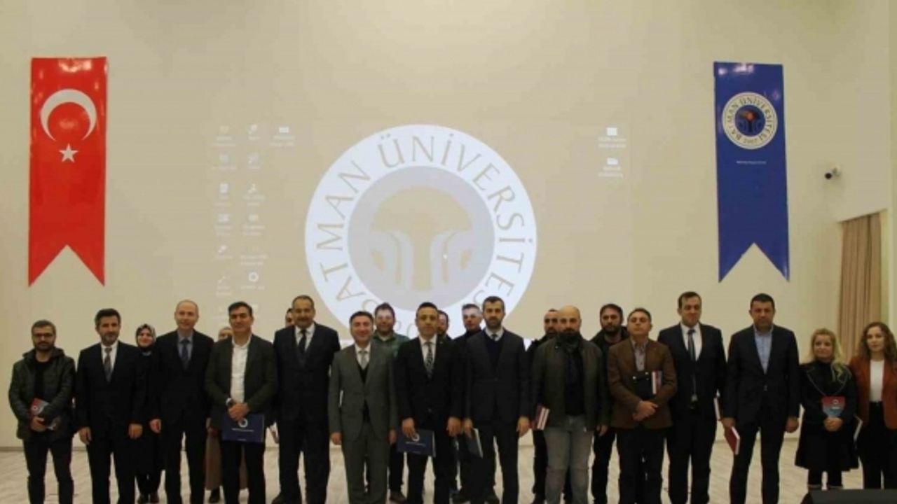 Sistem analizi ve enerji zirvesi kitapların lansmanı yapıldı