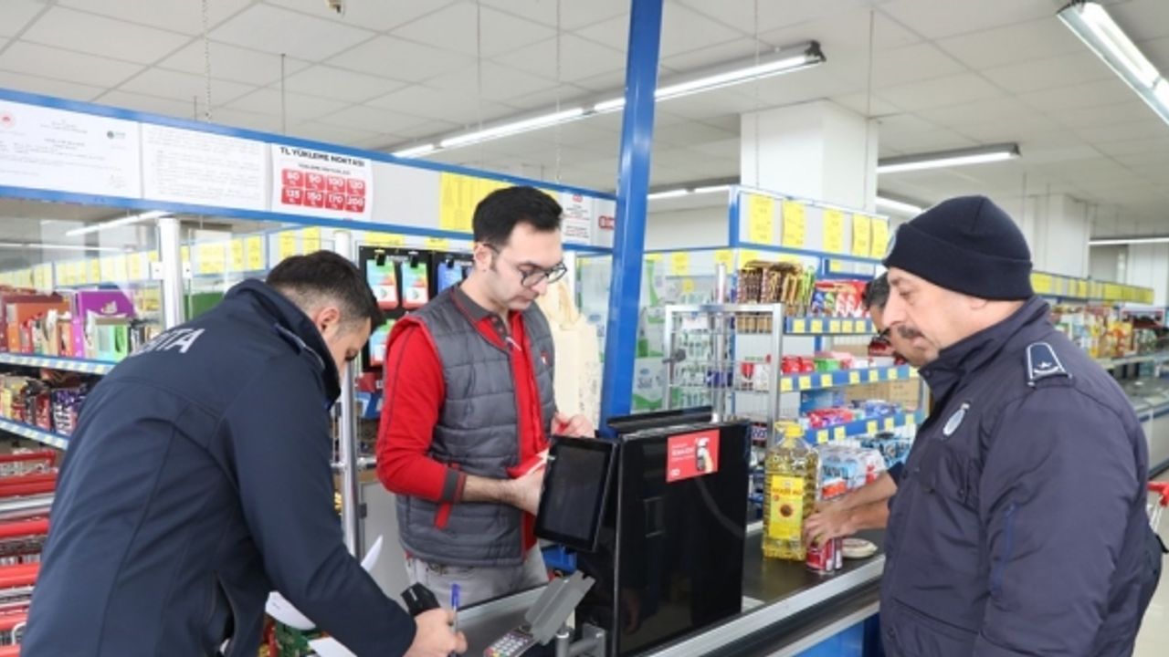 Sivas’ta etiket fiyatıyla kasa fiyatı arasında farklılık olan marketlere ceza