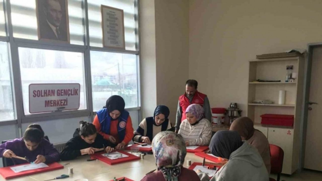 Solhan’daki gençlik merkezi 2023 yılında 3 bin 500 gence ulaştı