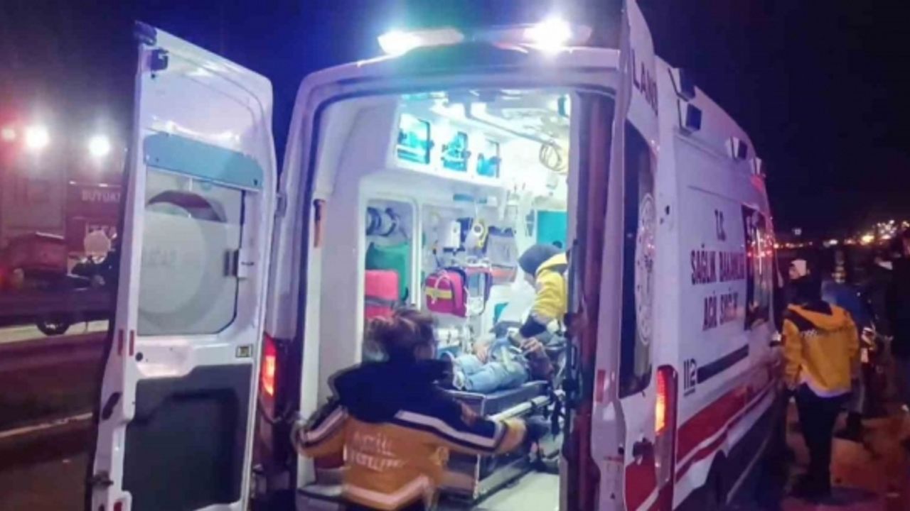 Takla atan otomobil 300 metre sürüklendi, sürücü olay yerinden kaçtı