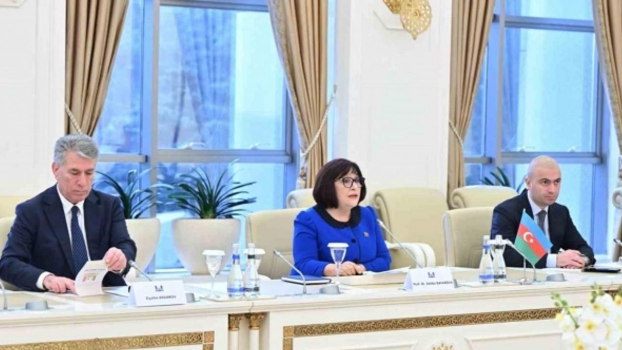 TBMM Milli Savunma Komisyonu Başkanı Akar, Azerbaycan Milli Meclis Başkanı Gafarova ile görüştü