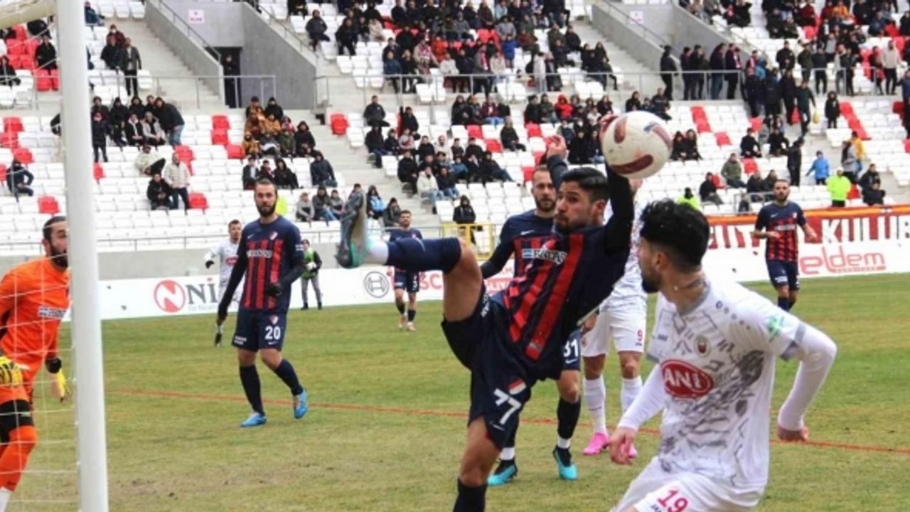 TFF 2. Lig: Karaman FK: 1 - Düzcespor: 0