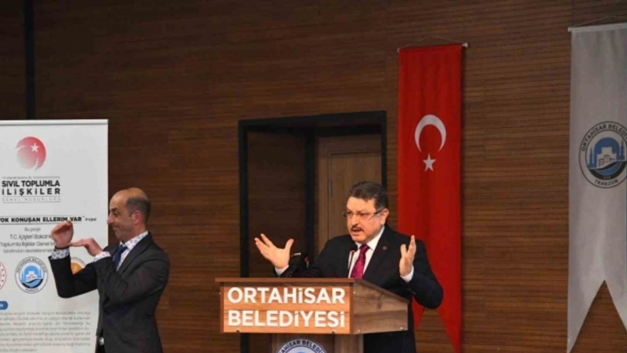 Trabzon’da “Engelim yok, konuşan ellerim var” projesi hayata geçirildi