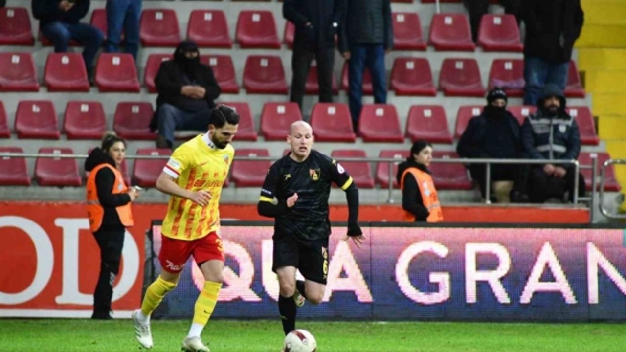 Trendyol Süper Lig: Kayserispor : 0 - İstanbulspor: 1 (Maç Sonucu)