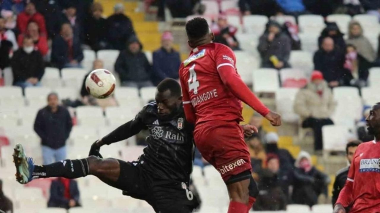 Trendyol Süper Lig: Sivasspor: 1 - Beşiktaş: 0 (Maç sonucu)