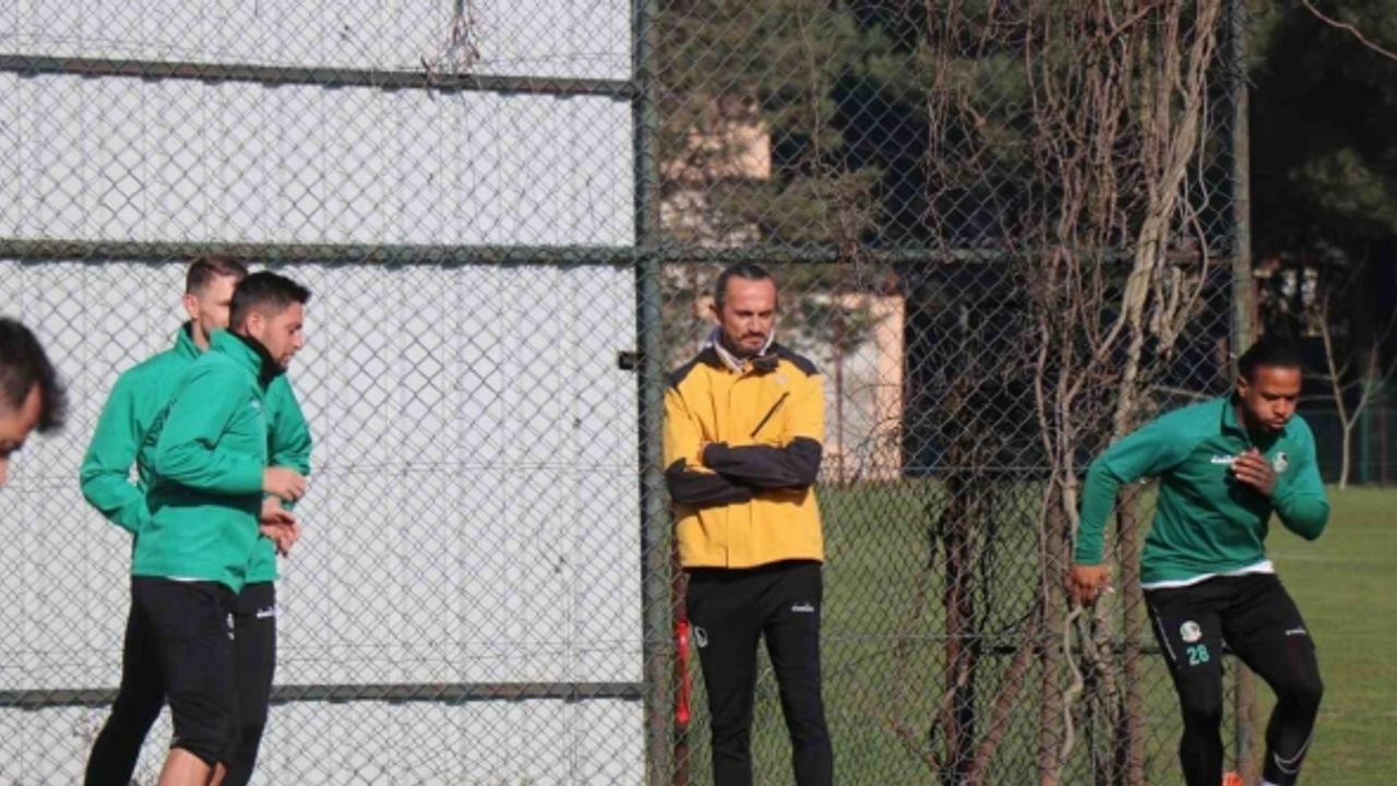 Tuncay Şanlı: “Futbol oynarken hakem konuşmam, çünkü cevap verebileceğim yer sahadır”
