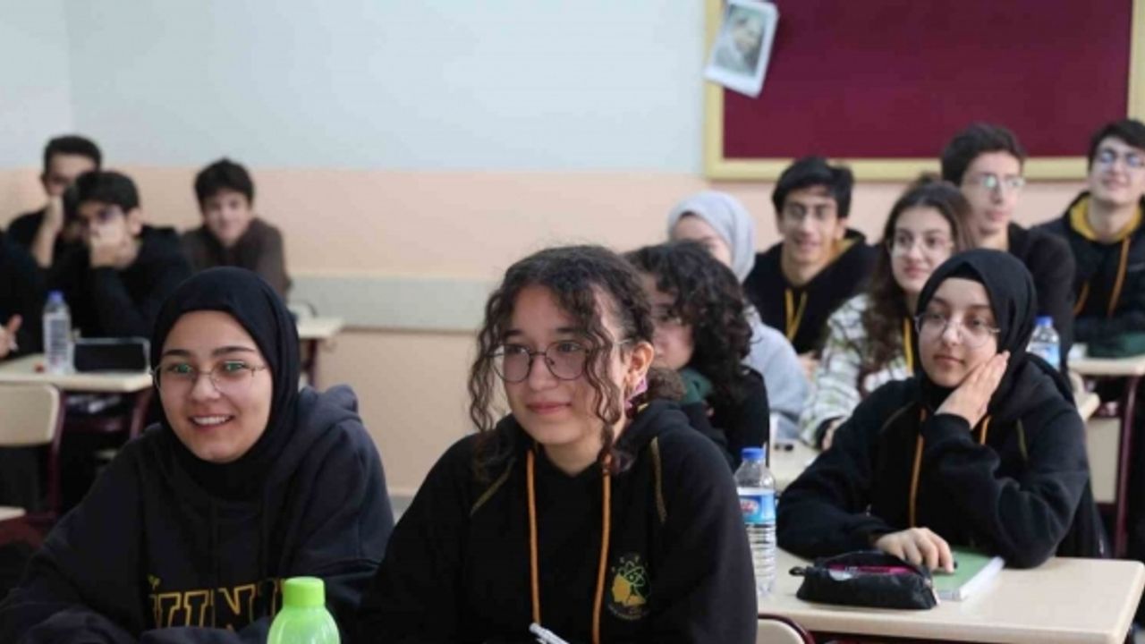 Türkiye tarihinde uzaydan ilk iletişime geçilecek okulda gurur ve heyecan üst seviyede