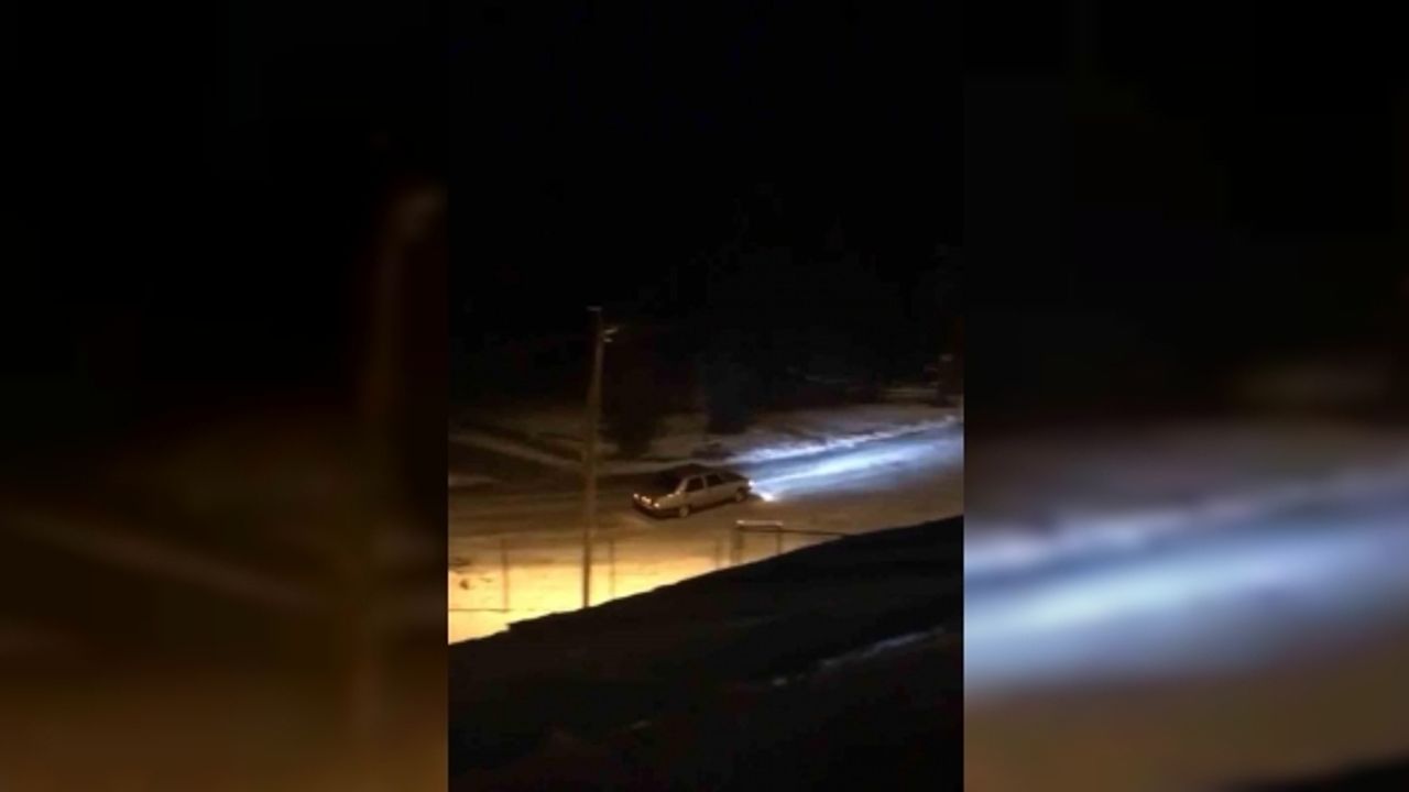 Uludağ’da Tofaş otomobil ile durmadan drift attı, o anlar kamerada