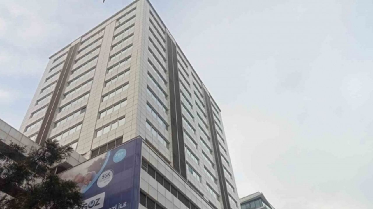 Vinç zinciri koptu, düşen 2 işçi hayatını kaybetti