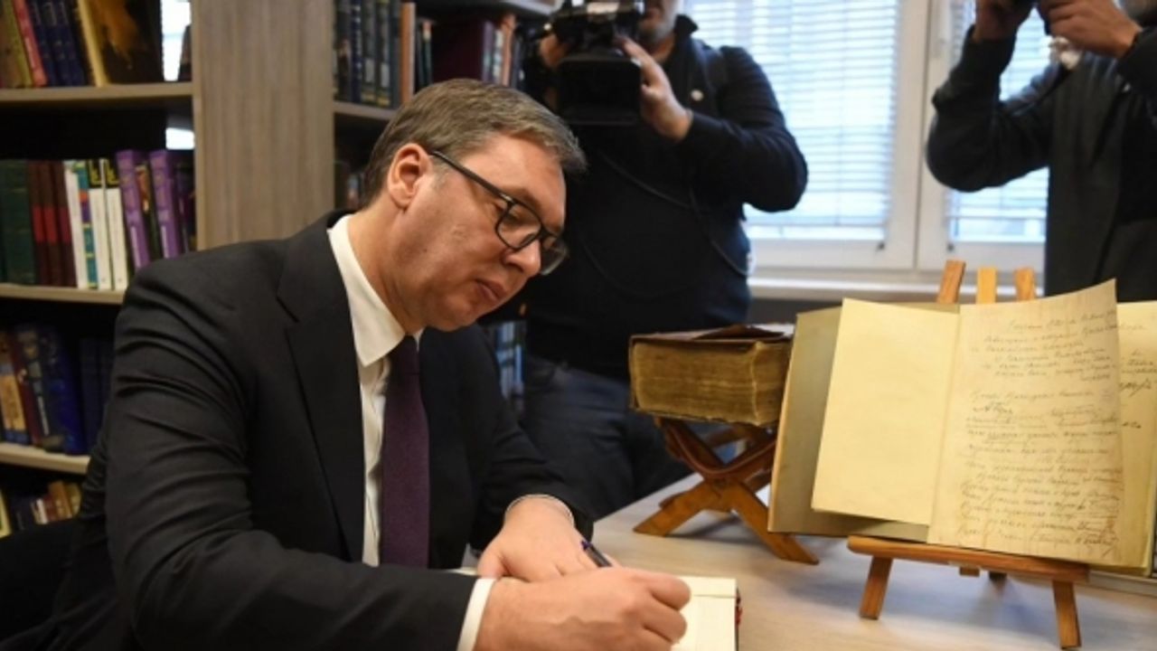 Vucic: "Herkes silahlanıyor, Sırbistan da geri kalmayacak"