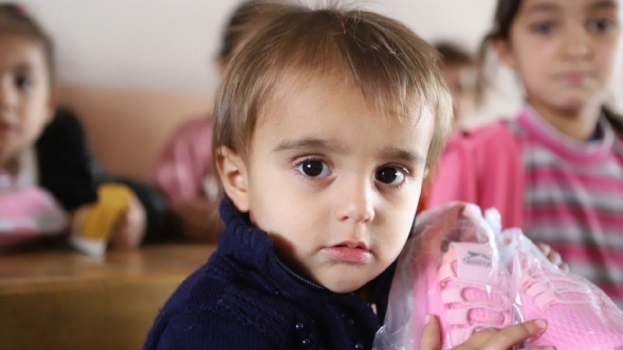 Yardım elleri, köy çocukları okusun diye birleşiyor