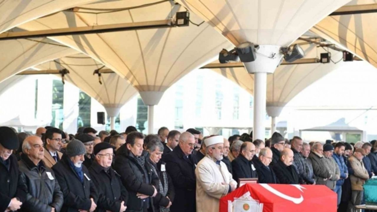 Yargıtay 9. Hukuk Dairesi Üyesi Şahin Çil, Ankara’da son yolculuğuna uğurlandı