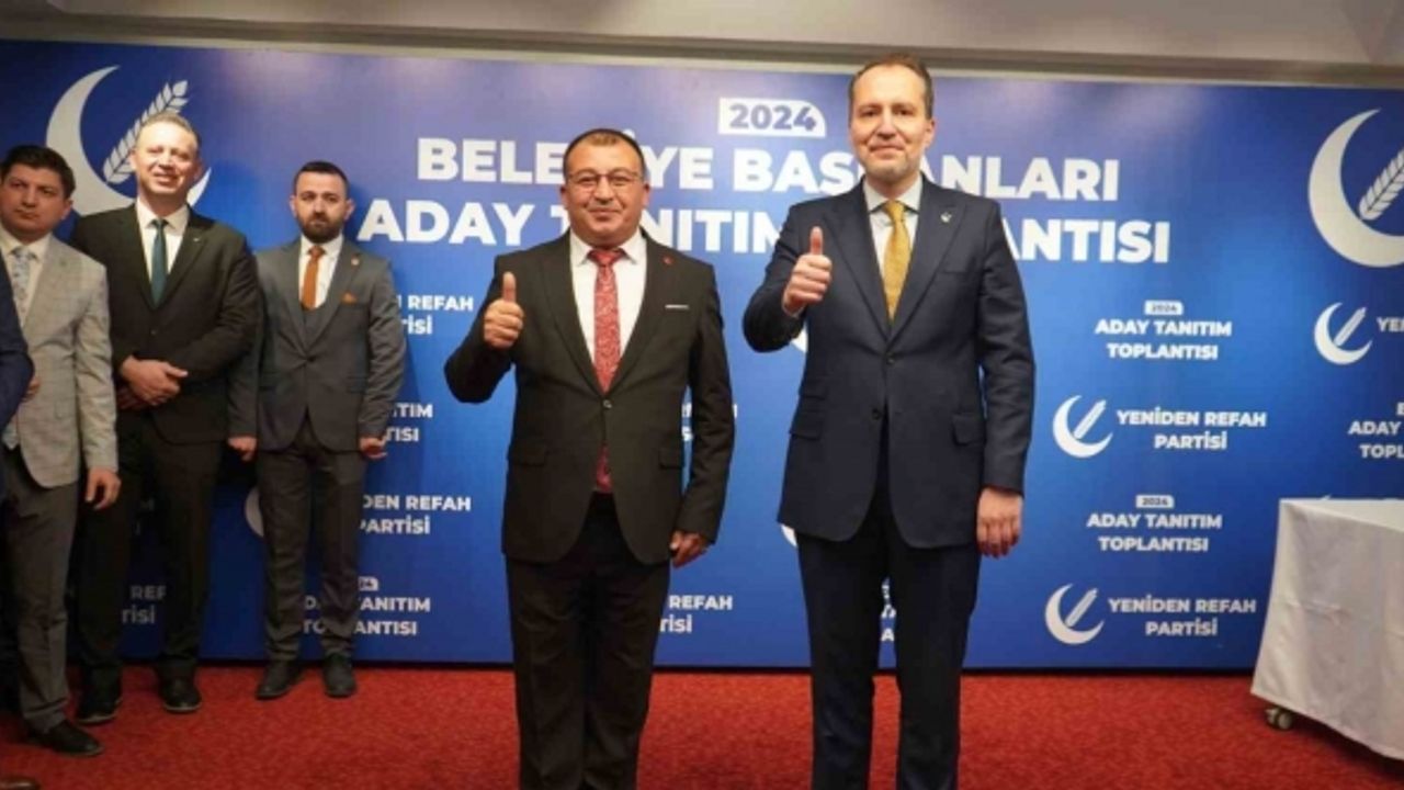 Yeniden Refah Partisi İzmir ilçe belediye başkan adaylarını tanıttı