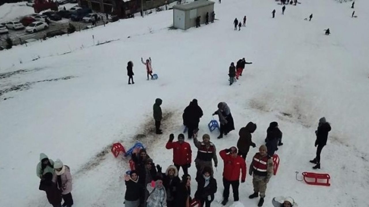 Zigana Dağı Kayak Tesisi’nde güvenli kış turizmi için jandarma çalışmalarını sürdürüyor