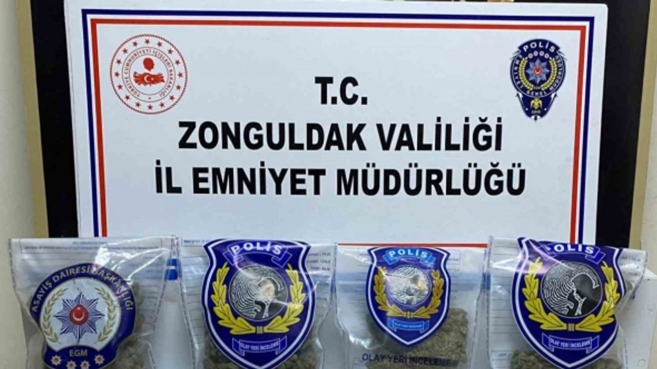 Zonguldak’ta ölümcül etkiye sahip 2 kilo 210 gram uyuşturucu yakalandı